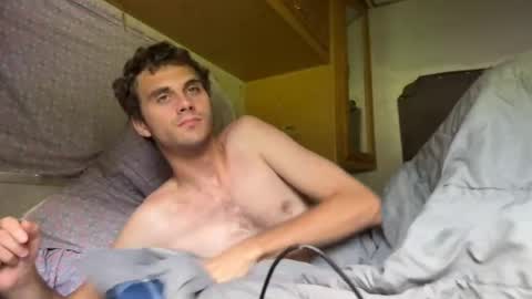 deafguyproud69 online show from June 2, 4:08 pm