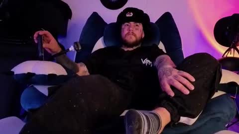 Oliver online show from March 7, 3:04 am