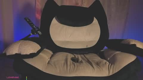 Oliver online show from March 31, 4:14 am