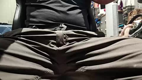 dennis210586 online show from February 5, 2:29 am