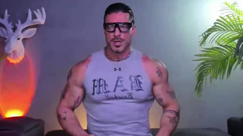 dennis_cox_ online show from December 23, 6:11 am