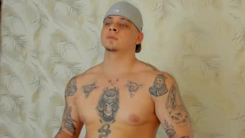 dennis munera online show from December 6, 1:22 pm