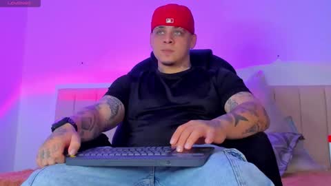 dennis munera online show from September 18, 12:29 pm