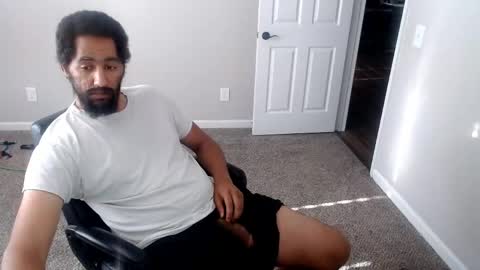 deon2324 online show from April 20, 10:45 pm