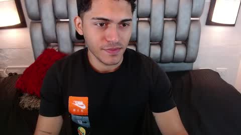 D E R E K online show from April 8, 11:42 am