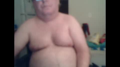 derrickkearley2055 online show from October 2, 7:56 am