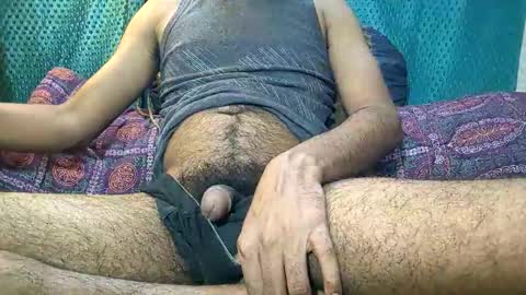 desi_boy799417 online show from April 15, 7:19 am