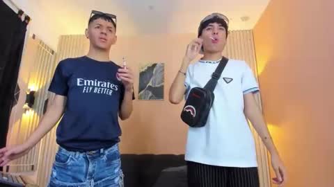 desiresofolympus_ online show from April 15, 7:58 pm