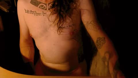 Snapshot of devillovesanything777 chatting on September 22, 6:02 am devillovesanything777 online show from September 22, 6:02 am