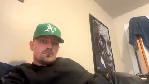 WingInIt online show from December 9, 4:29 pm