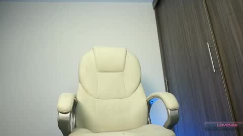 Devin Hunter online show from January 10, 12:16 am