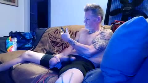 dexcarter81 online show from March 2, 9:32 am