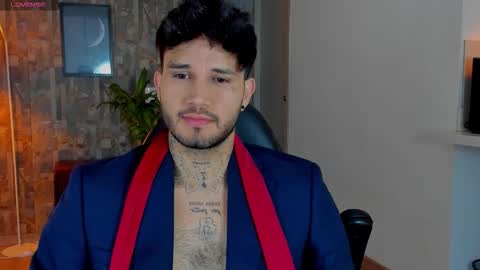 JULIAN online show from February 1, 9:02 pm