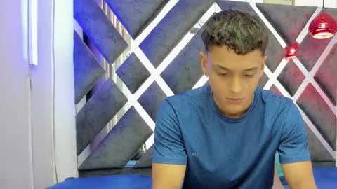 Deyvis Taylor7 online show from January 22, 1:53 am