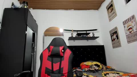 Deyvis Taylor7 online show from February 20, 2:18 am