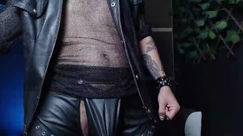 DICAPRIO online show from October 24, 7:32 am