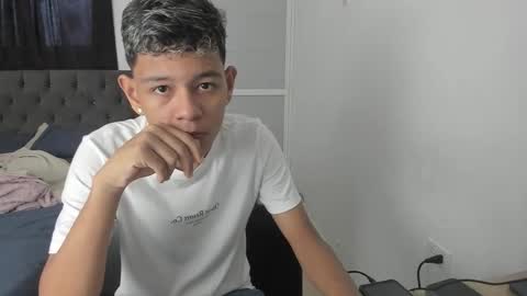 dick_master17 online show from December 18, 1:07 pm