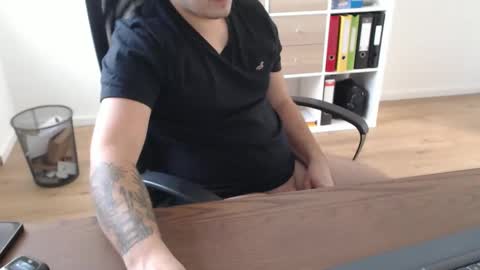 dickeeier96 online show from October 29, 12:52 pm