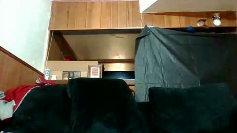 dickemdown93est online show from October 26, 1:18 am