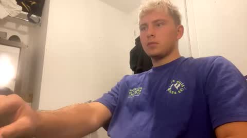 Snapshot of dickturner24 chatting on September 13, 6:09 pm Dickturner24 online show from September 13, 6:09 pm