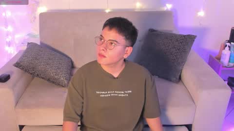 Diego Robles online show from May 29, 1:15 am