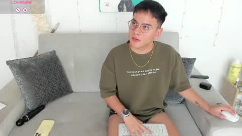 Diego Robles online show from July 12, 2:41 pm