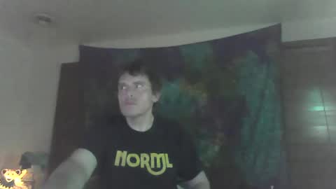 Snapshot of diggitydan1984 chatting on October 26, 1:51 am Daniel online show from October 26, 1:51 am