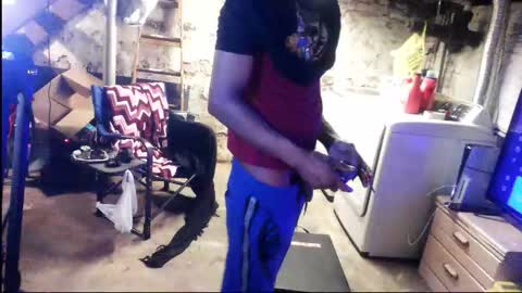 diginurgutz online show from March 10, 8:20 am