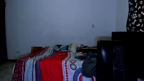 Snapshot of diiego_xxx chatting on September 22, 12:05 pm diiego_xxx online show from September 22, 12:05 pm