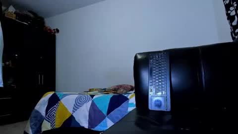 diiego_xxx online show from November 18, 7:39 pm