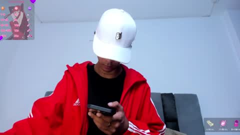 dikey_18 online show from February 3, 9:07 pm