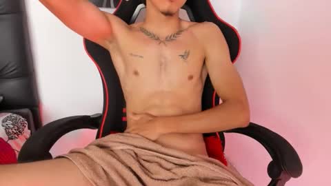 DILAN online show from March 6, 4:04 pm