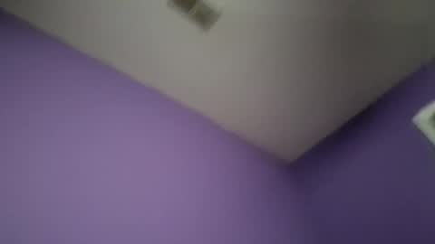 dillifambam08 online show from March 3, 6:21 am