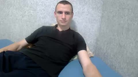 Snapshot of dimes_21 chatting on October 16, 1:57 am dimes_21 online show from October 16, 1:57 am