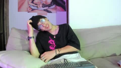 Dio online show from April 10, 3:19 pm