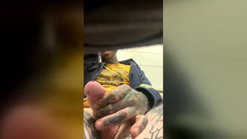 dirtyjohn1988 online show from January 8, 7:13 am