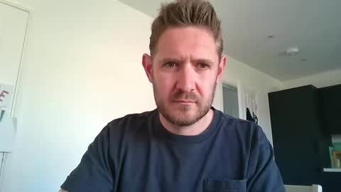 Exhibitionist Ben online show from April 29, 11:15 am