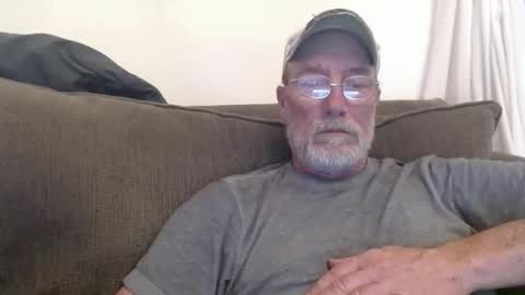 dirtynastyoldman online show from April 17, 12:46 am