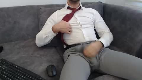 dirtyybooyy77 online show from February 9, 1:38 pm