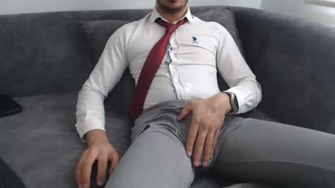 dirtyybooyy77 online show from April 8, 10:25 am