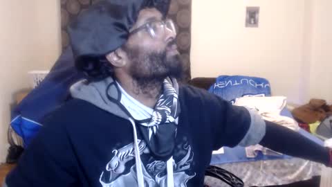 Snapshot of disr3sp3ctfully_dipp3d chatting on February 18, 11:44 am Your Best Worst Nightmare online show from February 18, 11:44 am