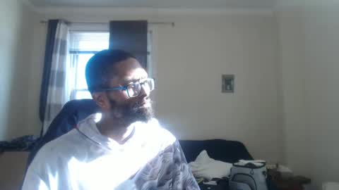 Snapshot of disr3sp3ctfully_dipp3d chatting on January 9, 5:33 pm Your Best Worst Nightmare online show from January 9, 5:33 pm