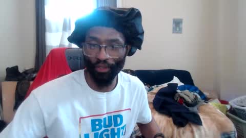 Snapshot of disr3sp3ctfully_dipp3d chatting on February 10, 3:32 pm Your Best Worst Nightmare online show from February 10, 3:32 pm