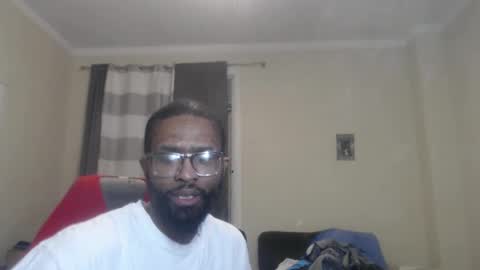 Snapshot of disr3sp3ctfully_dipp3d chatting on December 25, 10:48 pm Your Best Worst Nightmare online show from December 25, 10:48 pm