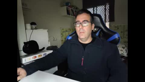 ditos_c online show from January 8, 8:49 am