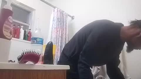 dixonbird41 online show from February 6, 7:38 am