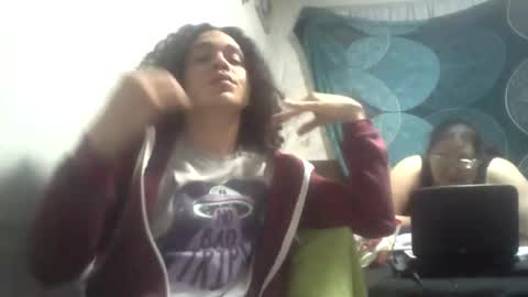 Snapshot of djo211294 chatting on January 10, 9:23 am djo211294 online show from January 10, 9:23 am