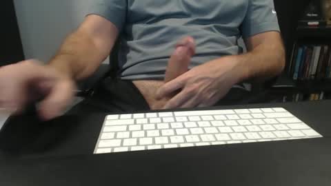 dlincoln69 online show from December 16, 1:54 pm