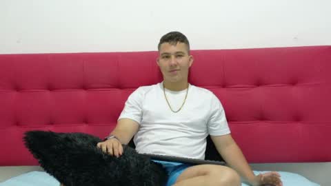  01 online show from May 19, 11:27 am