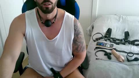 DominatedTitan online show from November 8, 11:02 am